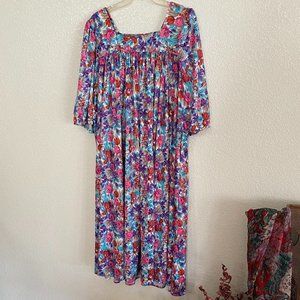 Vntage Beautiful MuuMuu Handmade Dress